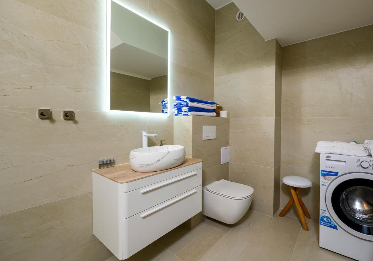 Gallery Luxury Suites & Rooms Сплит Екстериор снимка