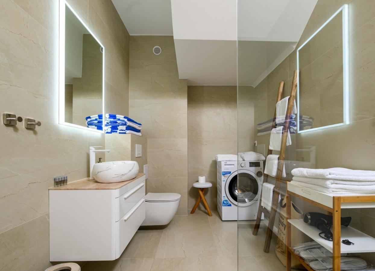 Gallery Luxury Suites & Rooms Сплит Екстериор снимка
